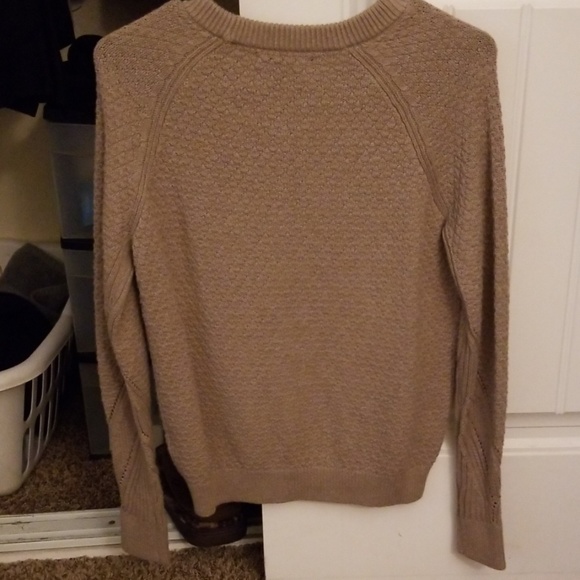 Sweater - Picture 4 of 4